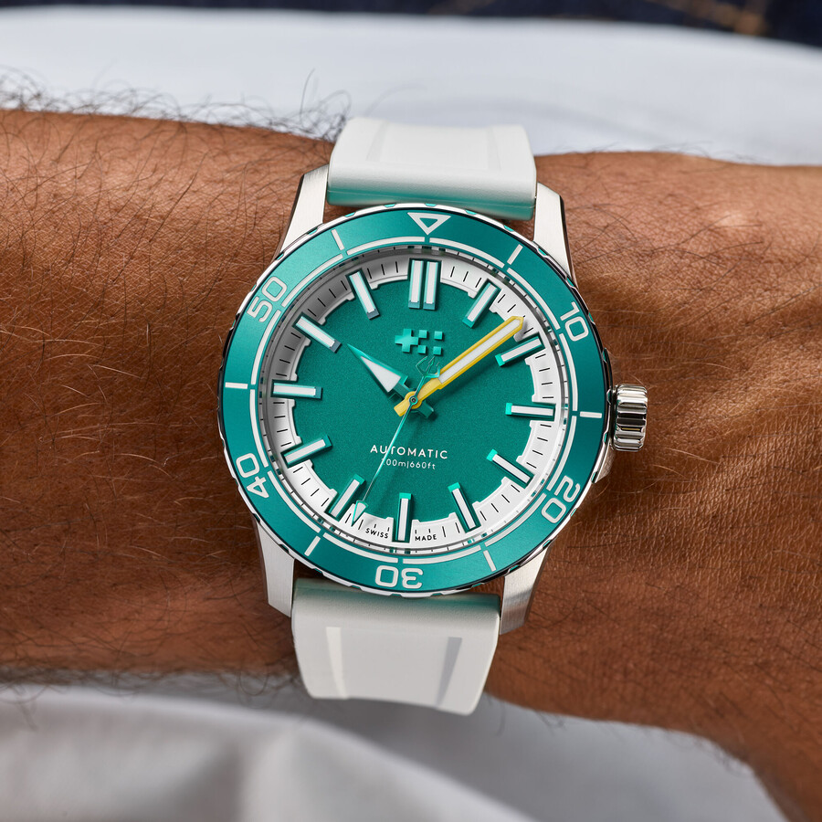c60 trident reef christopher ward