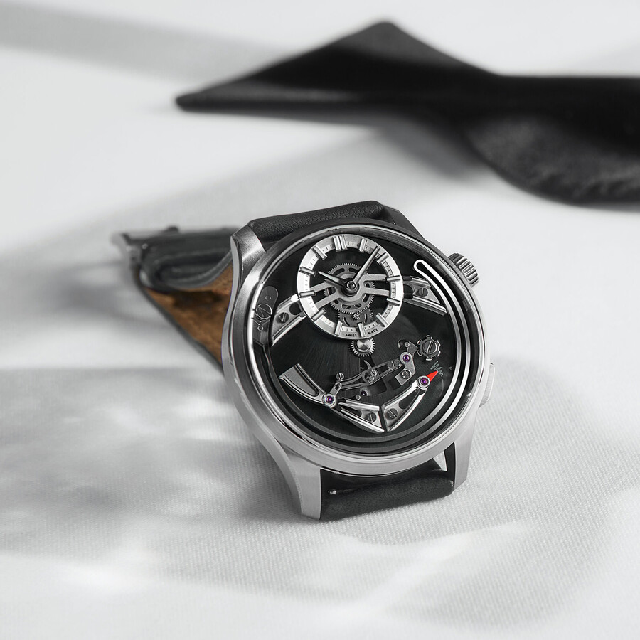 vacona leer christopher ward